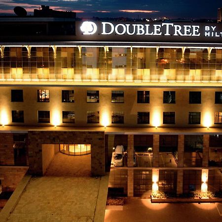 Doubletree By Hilton Nairobi Hotell Exteriör bild